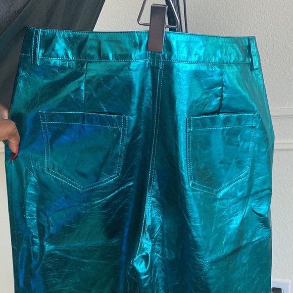 Metallic High Waisted Pant - Picture 3 of 5